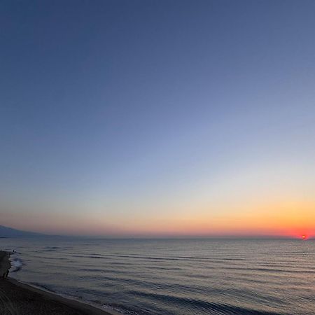 Paradiso Fronte Mare Villa Agnone Bagni Exterior photo