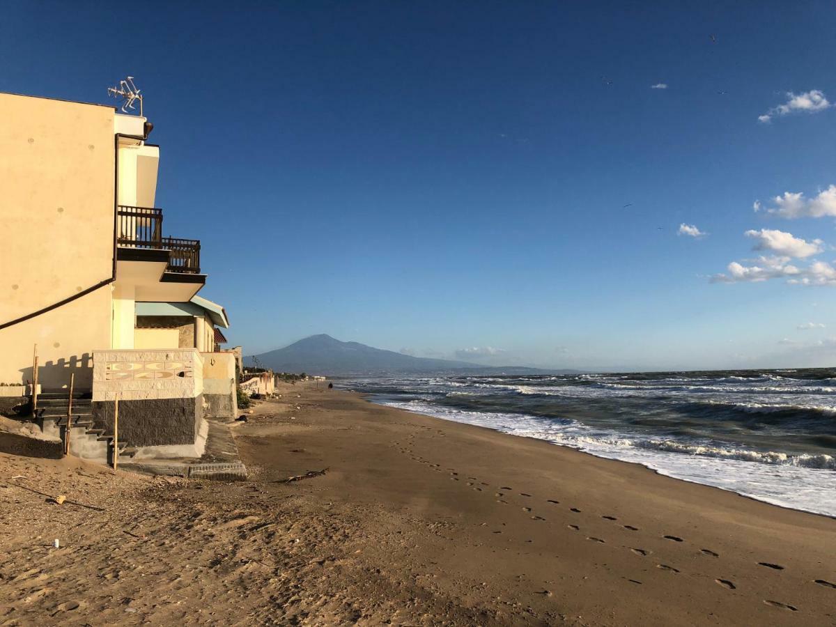 Paradiso Fronte Mare Villa Agnone Bagni Exterior photo